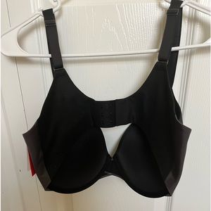 SPANX Pillow Cup Signature Bra. 36DD.  Black                       New wi/tags